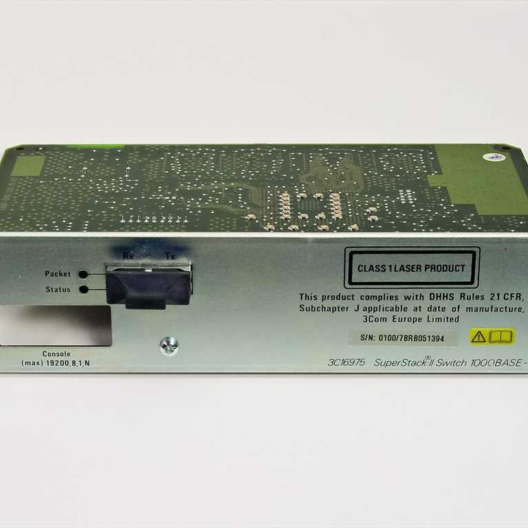3Com 3C16975 1-Port Gigabit Ethernet 1000Base-SX SC MMF Module for 1100/3300 Switch