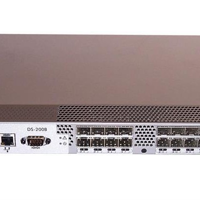 Brocade EM-220E-R0001 EMC/Brocade 200E 16 Port Fibre Switch (8-Ports Active)