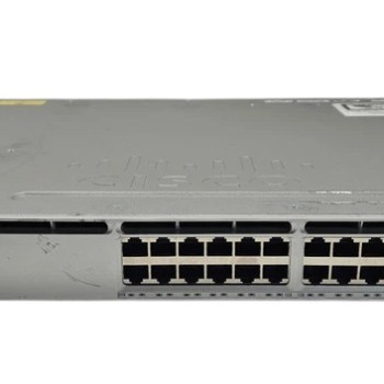 Catalyst 3850 24-Port PoE with 5 AP License IP Base
