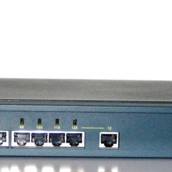 12-Port Autosensing 10/100 Ethernet Hub