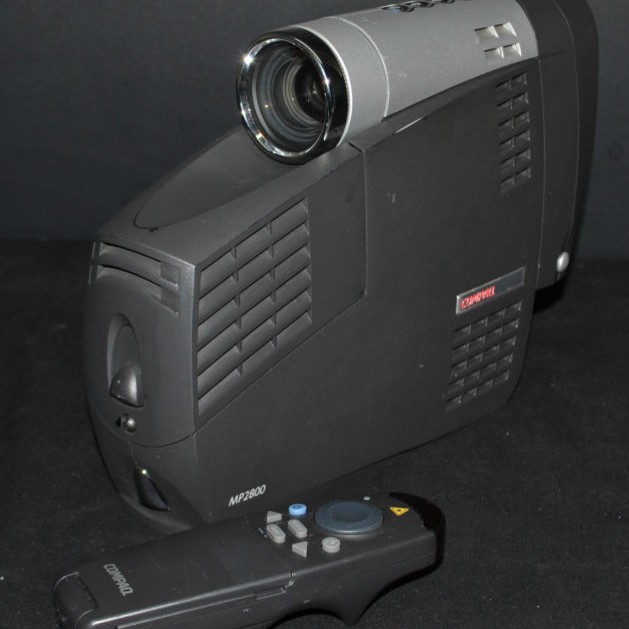Compaq MP2810 Microportable Projector 1024x768