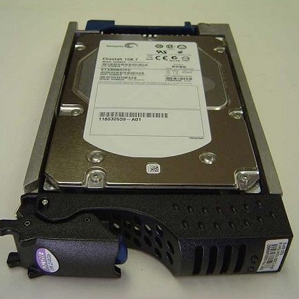EMC 005048950 300GB 15K RPM 3.5 FC Hard Drive