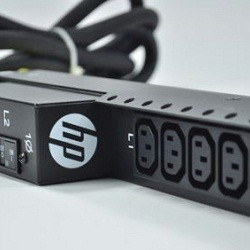 Basic PDU Power Distribution Unit 4.9kVA 200/208V 24A L6-30p 20x C13 Outlets