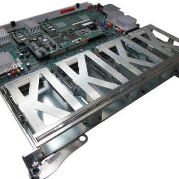 Enhanced Plus Flexible PIC Concentrator (FPC) for the M40e Multiservice Edge Router.