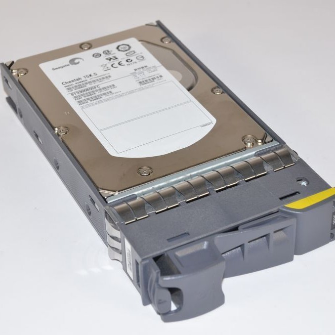 NetApp 108-00156 300GB Fiber Channel Hard Drive FC 15K RPM