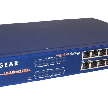 16-Port Fast Ethernet Switch (10/100)