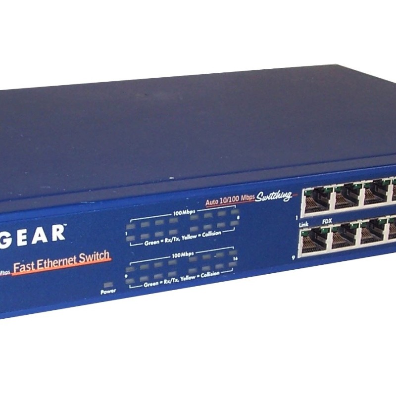 Netgear FS516 16-Port Fast Ethernet Switch (10/100)