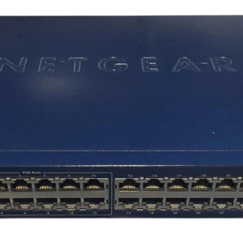 ProSafe 24-Port 10/100 Mbps Smart Switch with 2 Gigabit