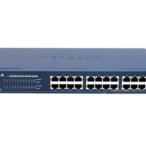 Netgear JFS524 24-Port Fast Ethernet 10/100 Switch