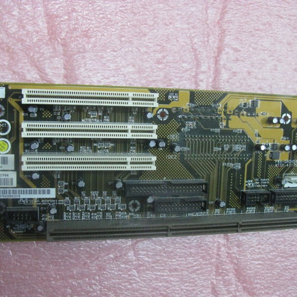 Sun Microsystems 370-4208 Board, PCI Riser for Blade 100, 33MHz, with out Stiffner & Bracket