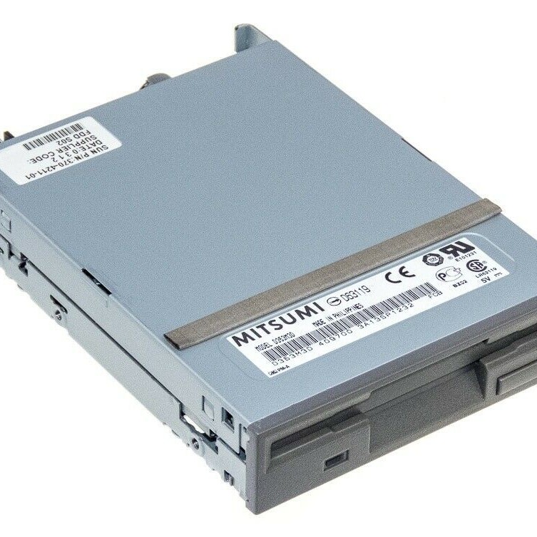 Sun Microsystems 370-4211 Triple Density Floppy Drive, Grey Bezel